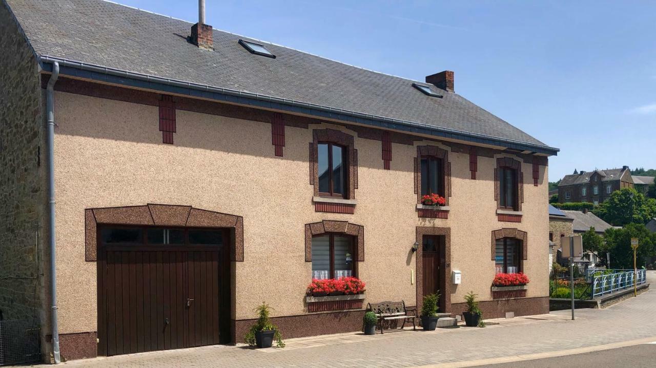 Au Fil De L'Eau Hotel Grupont Екстериор снимка
